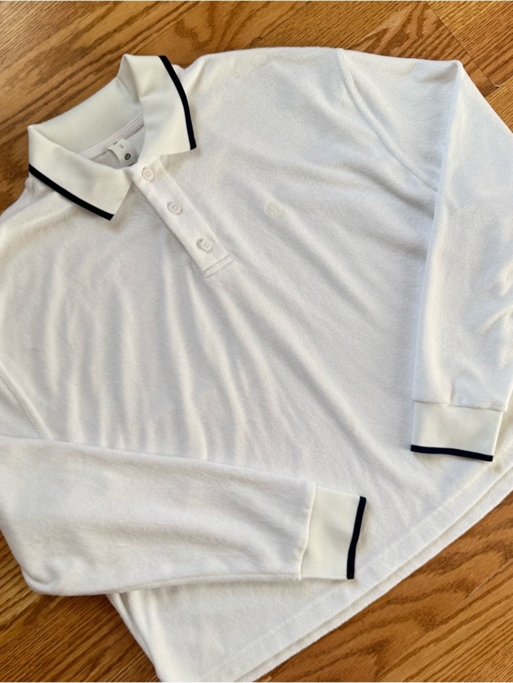 Lululemon White Terry Polo XS Minimalist Athleisure Long Sleeve Top